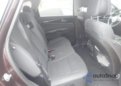 2016 Kia Sorento 2.4L Lx z USA, uszkodzony, nr VIN 5XYPG4A35GG012675